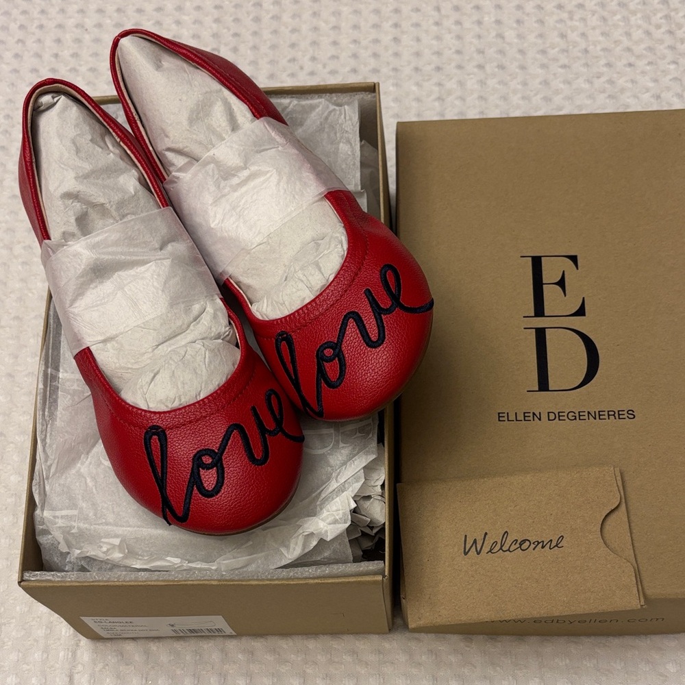 NEW! ED Ellen DeGeneres Langlee Size 13M Red 'Love' Ballet Flats - Picture 2 of 10